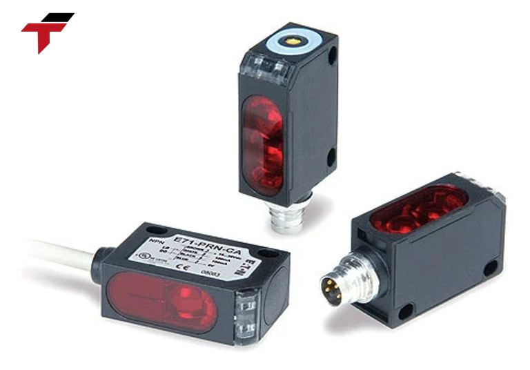 What are the advantages and disadvantages of photoelectric sensors?